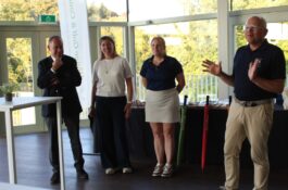 261004 YOUNGER MEETS OLDER aangeboden door de YA en Juniors (18h & 9h)